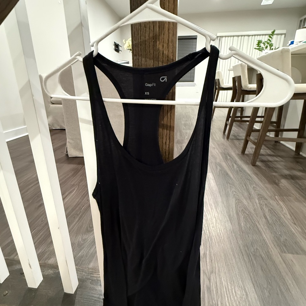 GAP Classic Black Women's Tank Top